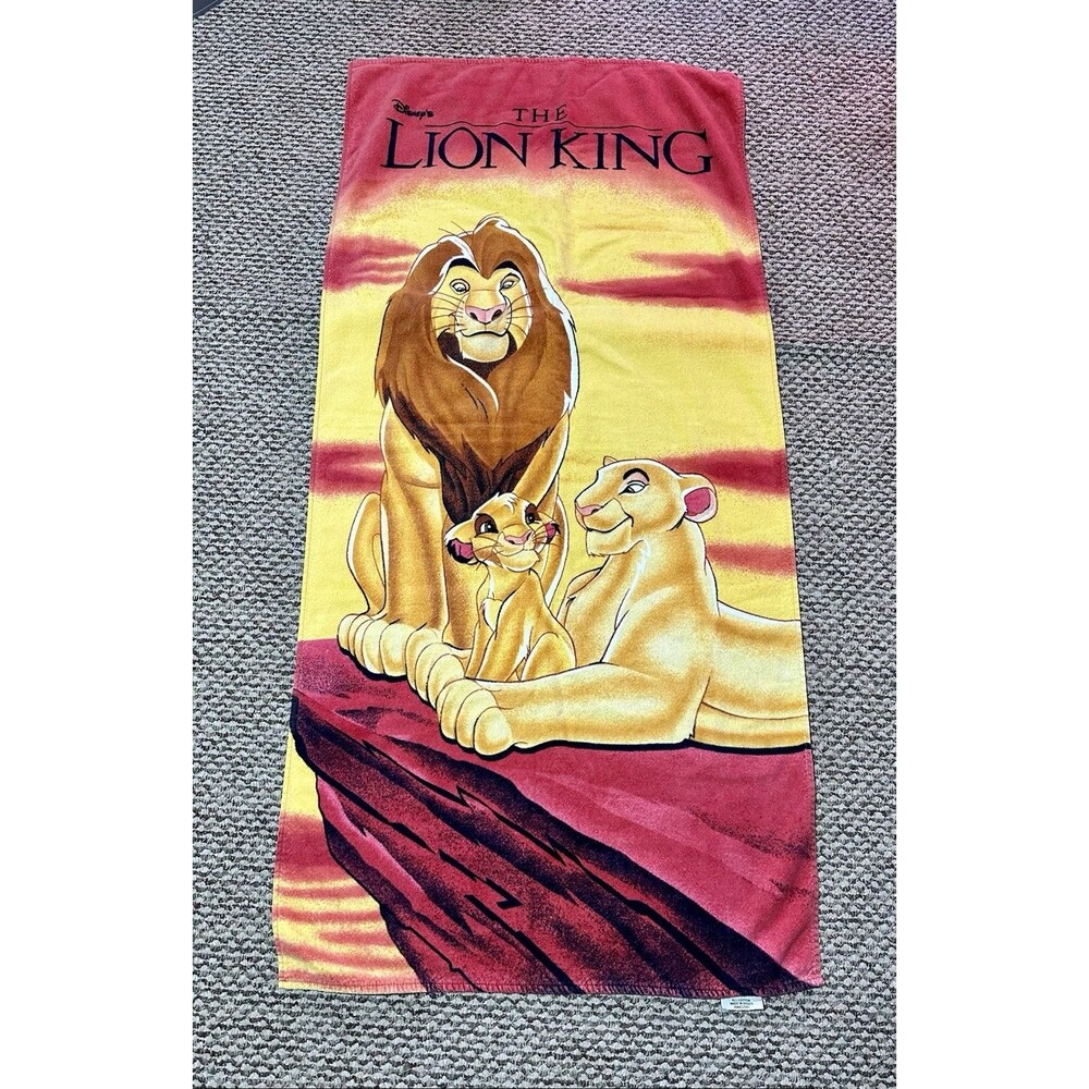 Vintage 1990’s DISNEY'S THE LION KING Beach Towel with Mufasa Simba 27x56